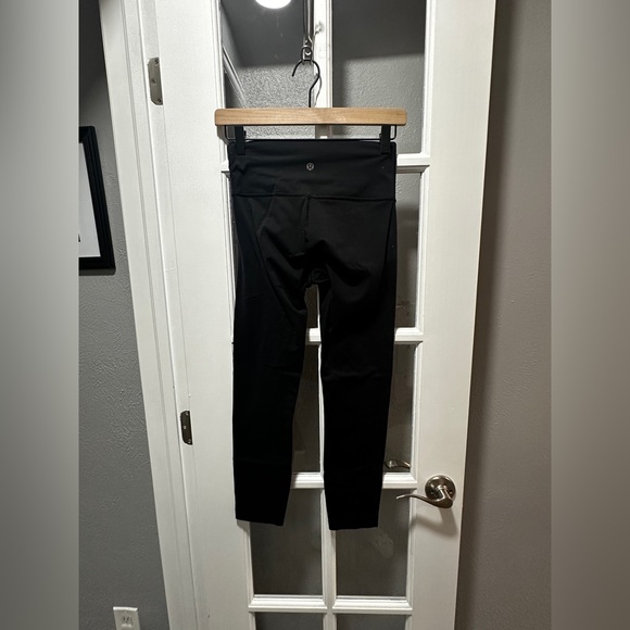 Lululemon Wunder Under Leggings - Picture 6 of 8